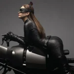 Anne Hathaway Catwoman Transformation – Workout, Diet & Training Plan